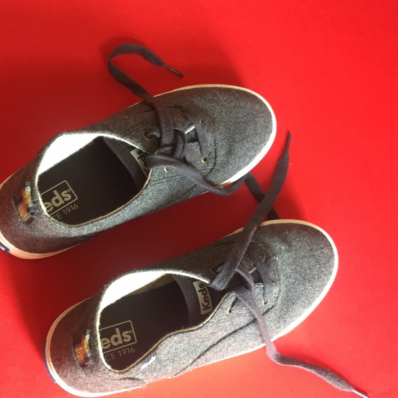 BRAND NEW SNEAKERS!! - Picture 2 of 2